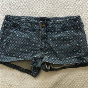 midi stretch american eagle shorts
